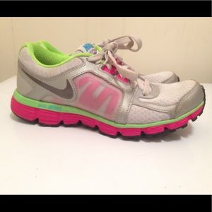 Nike Dual Fusion ST2